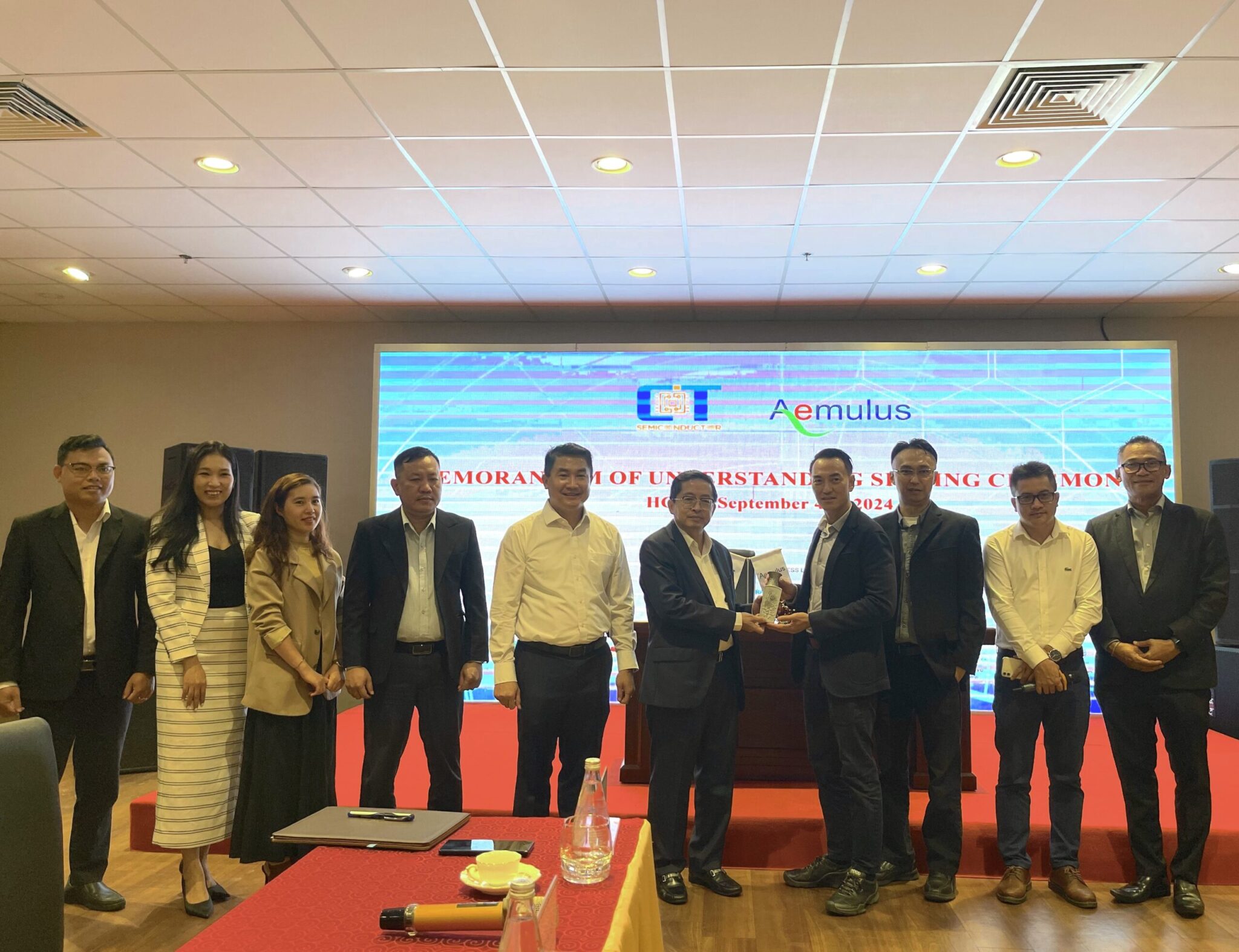 Memorandum of Understanding (MoU) Signing with CT Semiconductor Vietnam ...